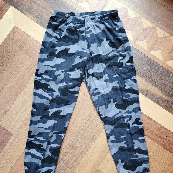 Old Navy Camo Fleece Athletic Pants Size Medium - Picture 8 of 13